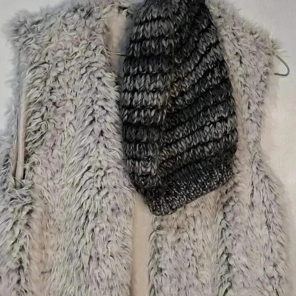 Super cuter woman’s vest very fluffy - Picture 3 of 5